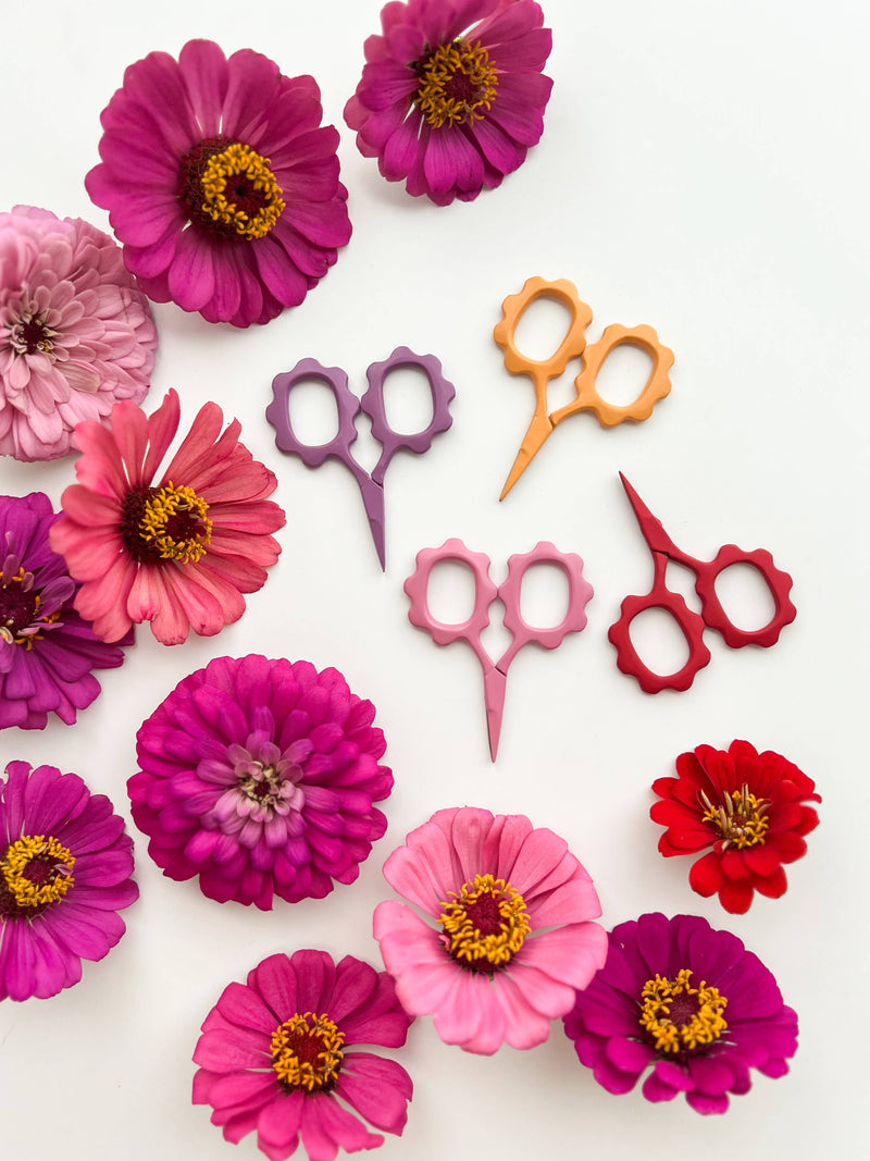 Small Flower scissors, tiny embroidery scissors